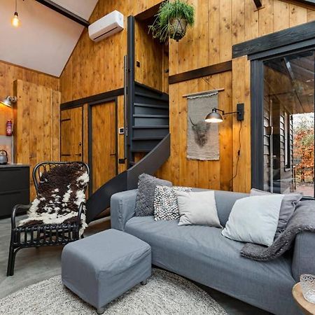Uniek Houten Huis Nabij Bos En Plassen Hollandsche Rading 外观 照片